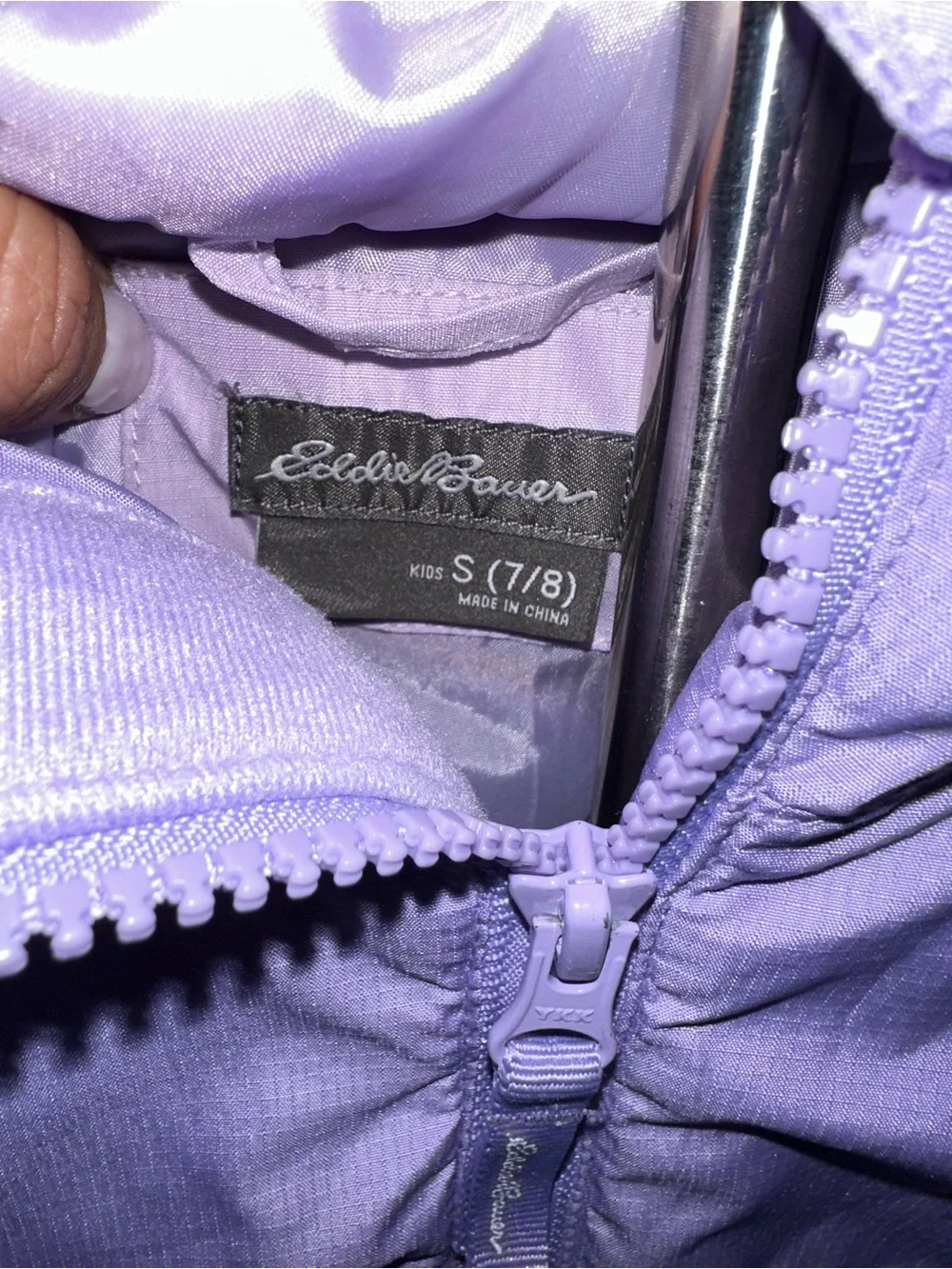 Eddie Bauer lightweight hooded